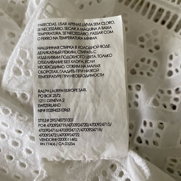 Club Monaco Colinee Eyelet Top Size Small - Picture 9 of 9